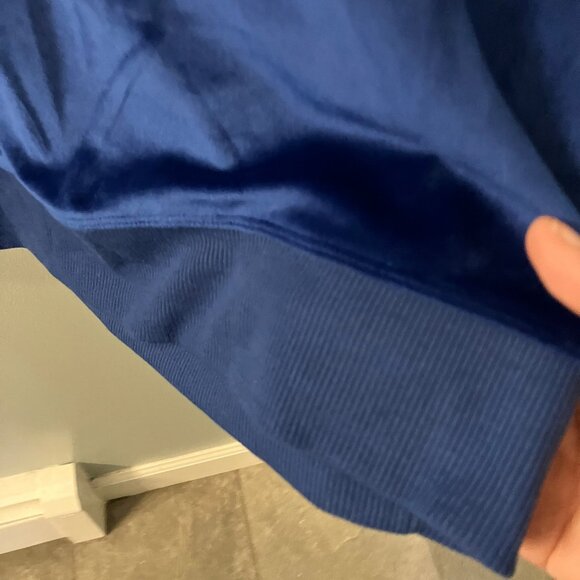 NWOT Basic Editions Dark Blue Buttery Soft Top Large - Picture 5 of 6